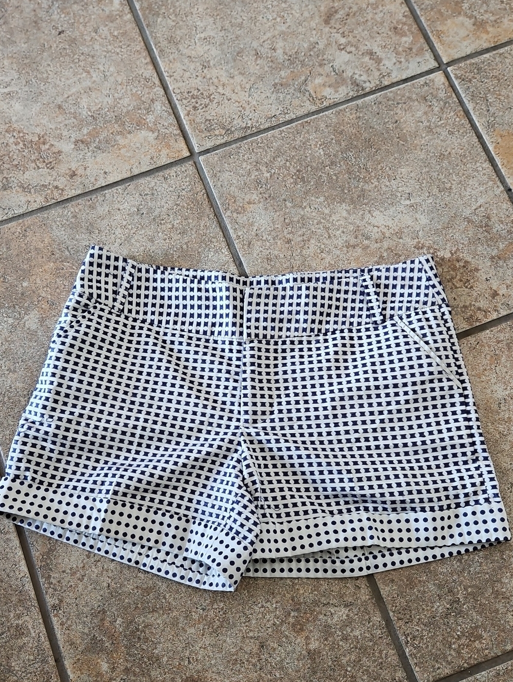 Gianni Bini Navy and White Geometric Print High Waist Shorts